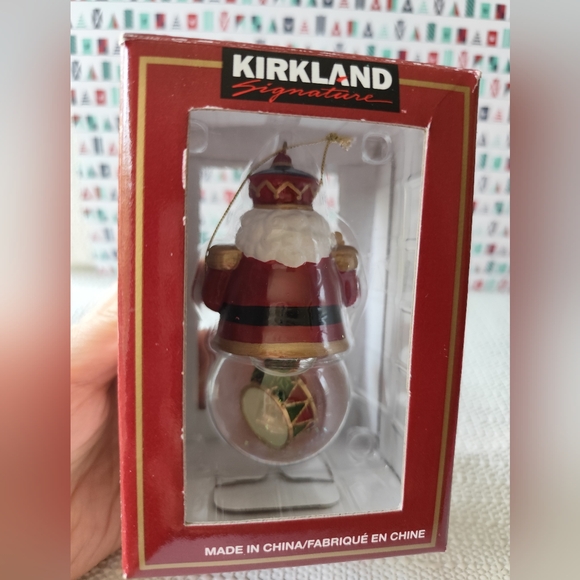 Kirkland Signature Waterglobe Ornament Nutcracker - Picture 2 of 6